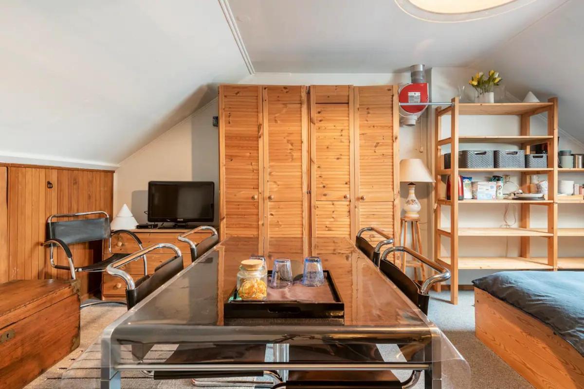 Cozy Room In Residential Alkmaar - Free Parking Екстериор снимка